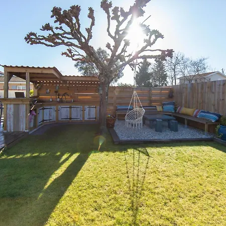 Villa Goya Avec Piscine A Ares