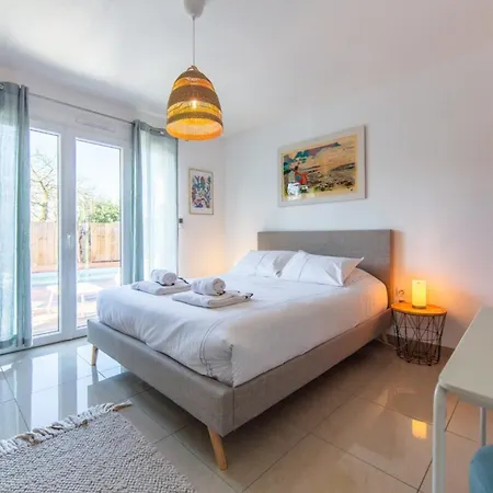 Goya In With Private Pool Ares