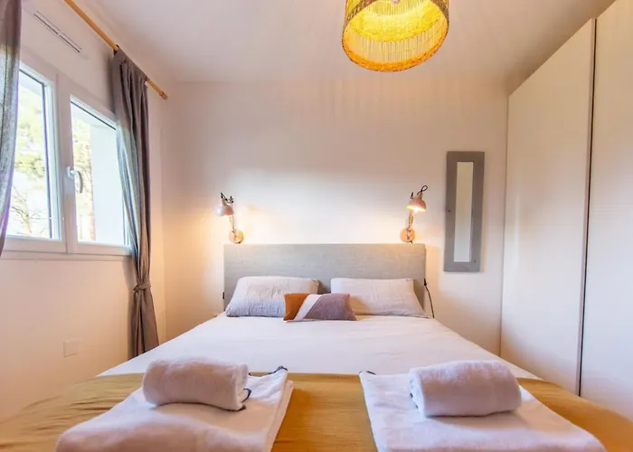 Goya In With Private Pool Ares