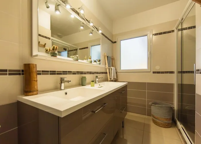 Goya In With Private Pool