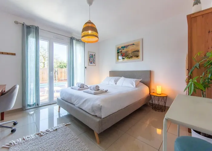 Goya In With Private Pool Ares